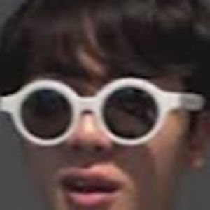 Meet your Posher, Amelia